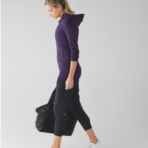 lululemon Daily Practice Jacket Deep Zinfandel Purple Sz 2 - Picture 16 of 16